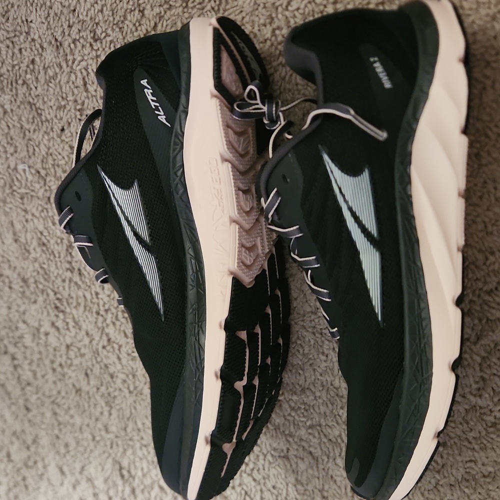 New Altra Rivera 2 Black & Pink Sz 9.5 - Picture 6 of 8